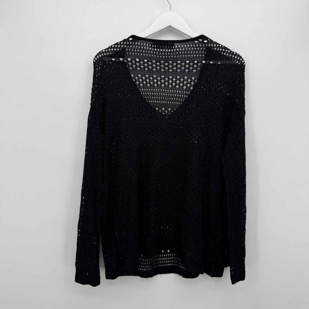 Hooklzo Black Knit Sheer V Neckline Sweater Top Size Small Festival Boho Viscose - Picture 8 of 8